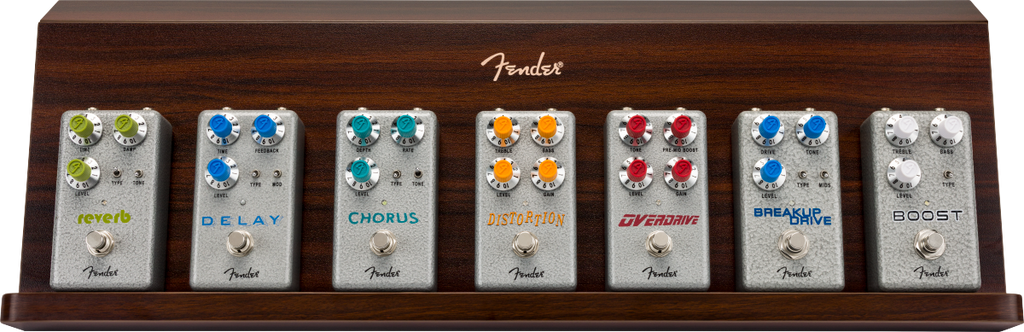 Fender - Deluxe Wooden Wall-Mounted Pedal Shelf