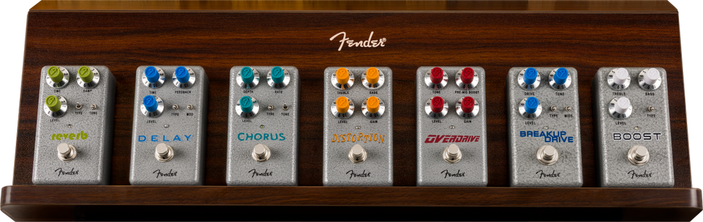 Fender - Deluxe Wooden Wall-Mounted Pedal Shelf
