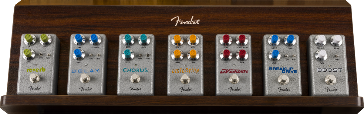 Fender - Deluxe Wooden Wall-Mounted Pedal Shelf