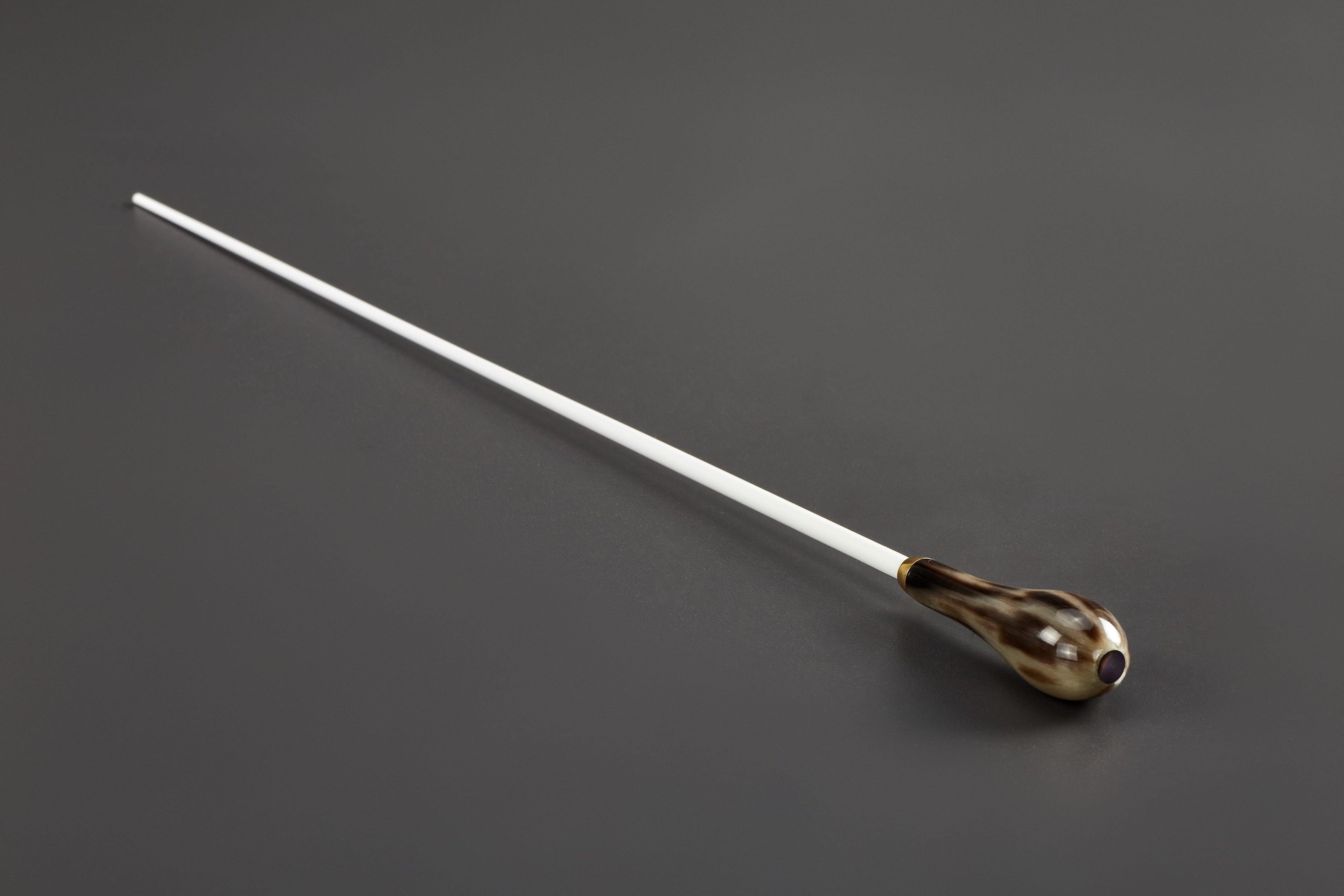 Baton 15in Horn Pear Handle