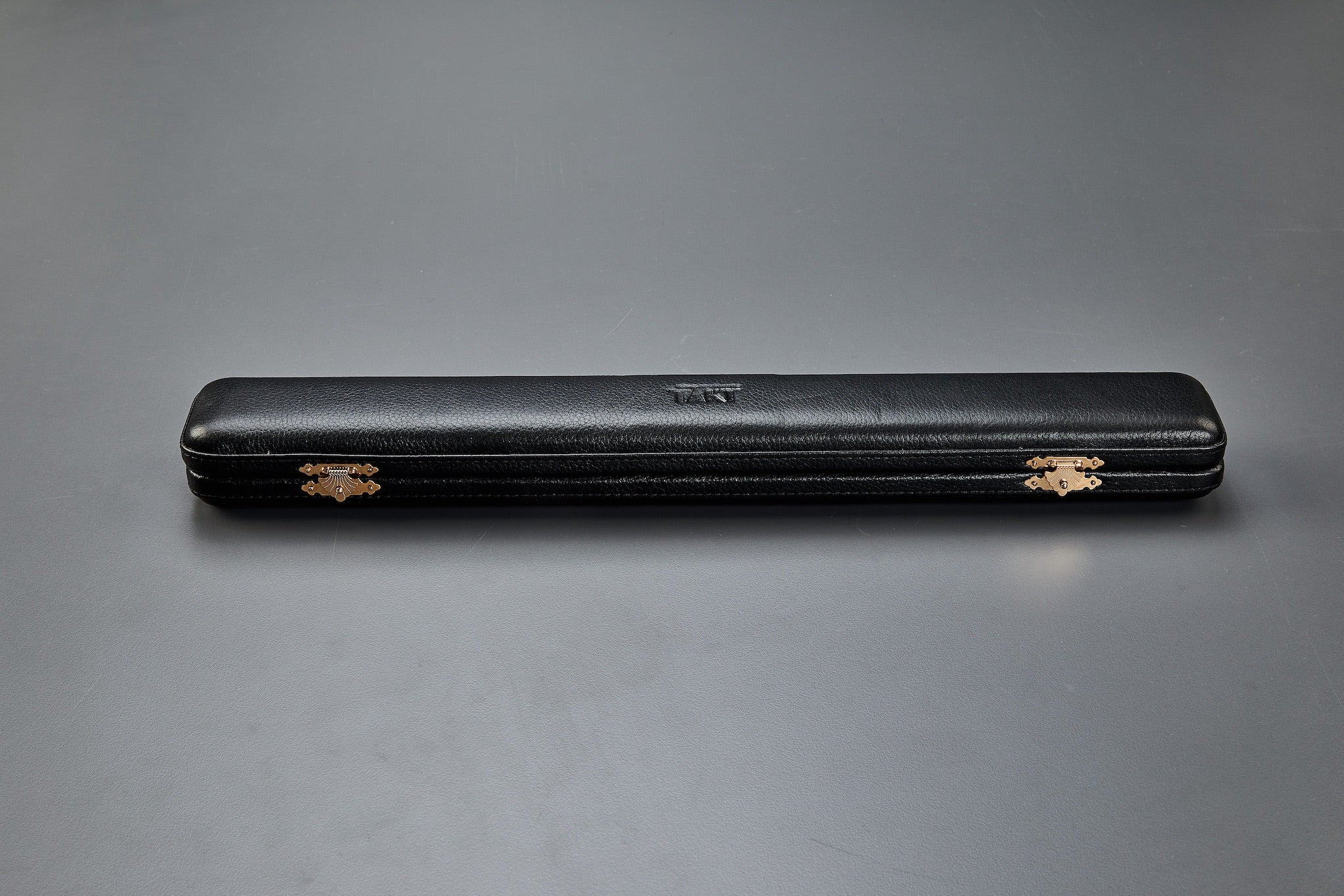 Baton Leather Hardcase