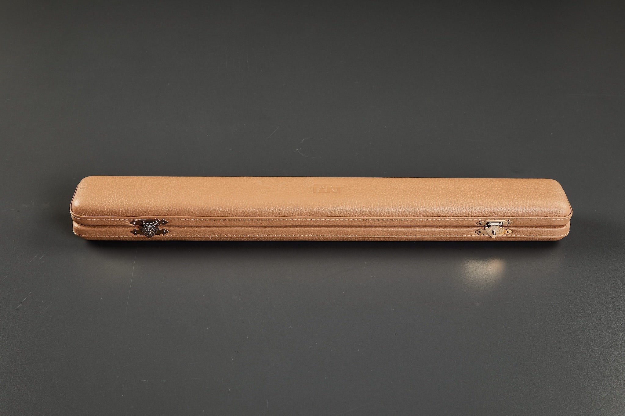 Baton Leather Hardcase