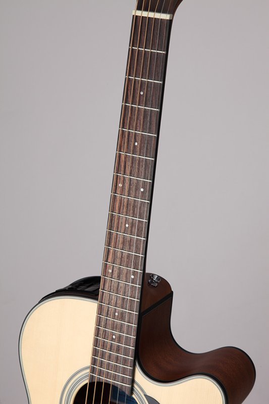 Takamine - Taka-mini Solid Spruce 3/4 Acoustic-Electric Guitar with Gig Bag, Natural