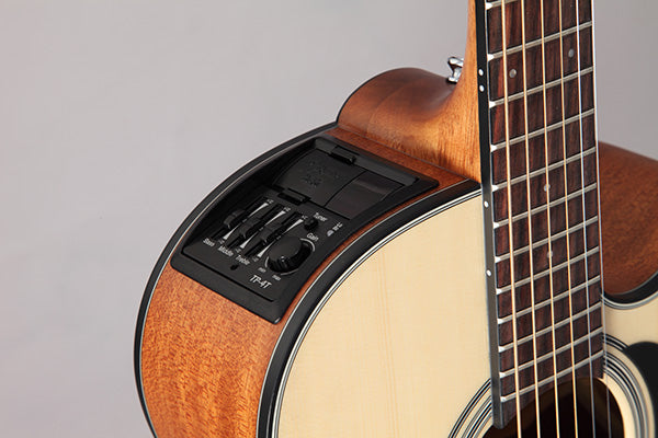 Takamine - Taka-mini Solid Spruce 3/4 Acoustic-Electric Guitar with Gig Bag, Natural
