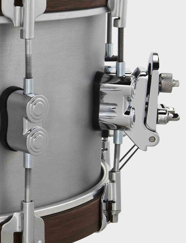 PACIFIC DRUMS & PERC - Concept Select 6.5" x 14'' Snare 3mm Aluminum With Walnut Wood Hoops