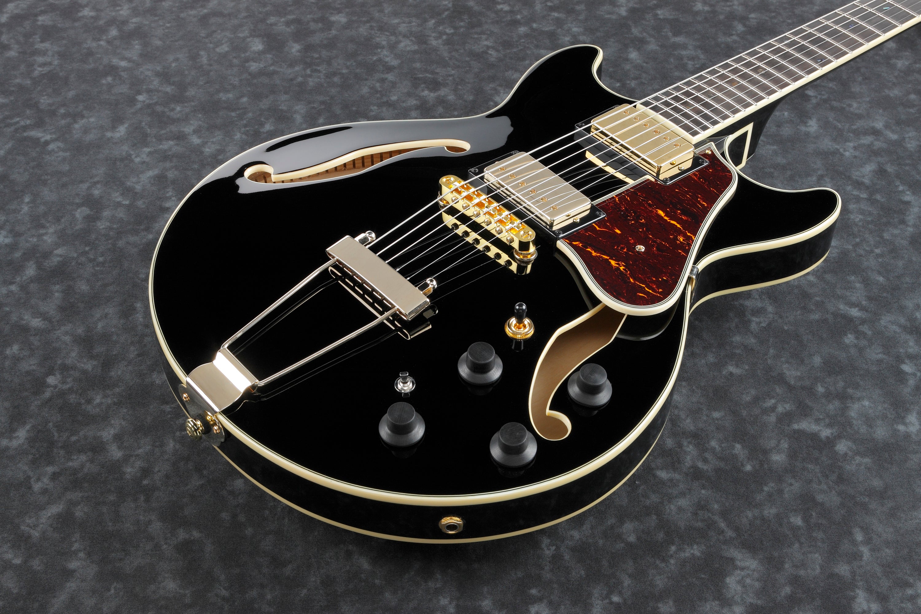 Ibanez Electric Guitar - AM Artcore Expressionist 6str Electric Guitar - Black - AMH90BK