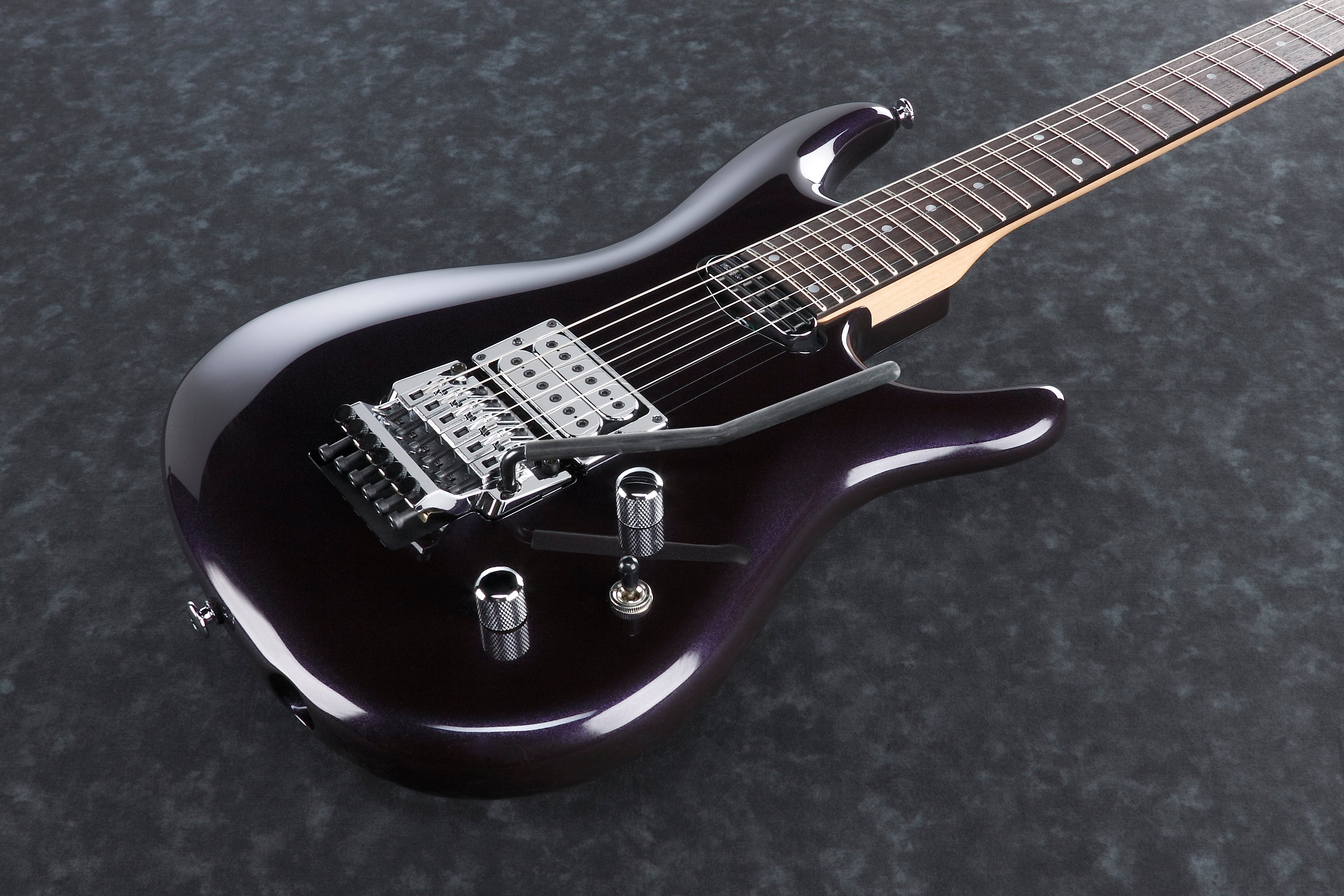 Ibanez Electric Guitar - Joe Satriani Signature 6str Electric Guitar w/Case - Muscle Car Purple - JS2450MCP