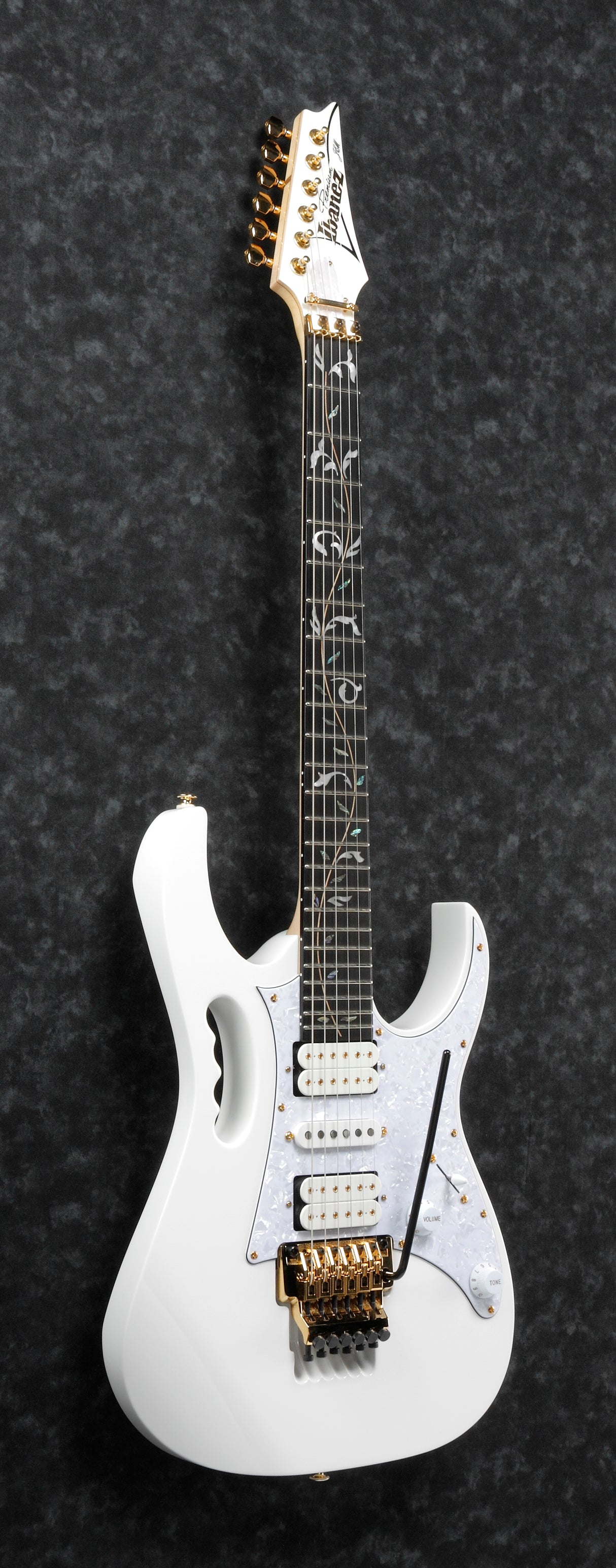Ibanez Electric Guitar - Steve Vai Signature 6str Electric Guitar w/Bag - White - JEM7VPWH