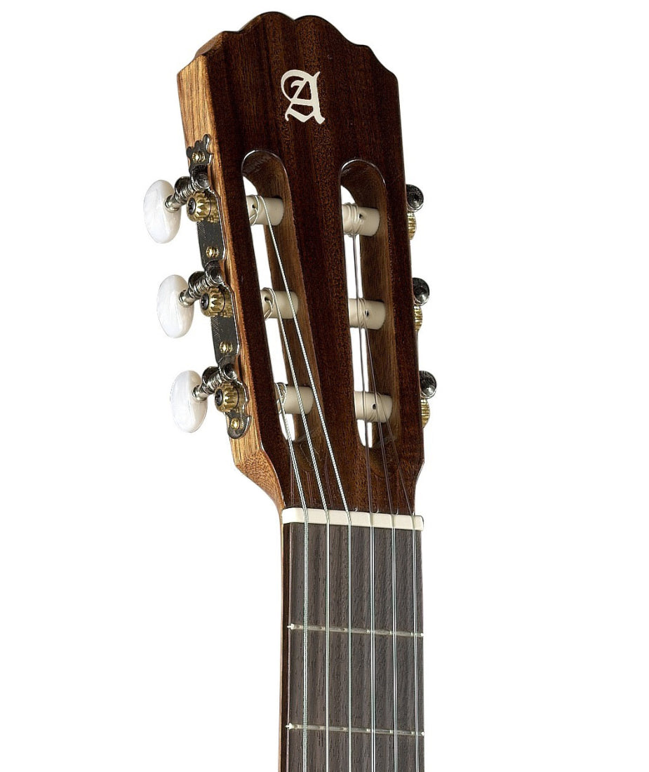 Alhambra Guitarras - 2 C Classical Guitar with Gig Bag - 2C