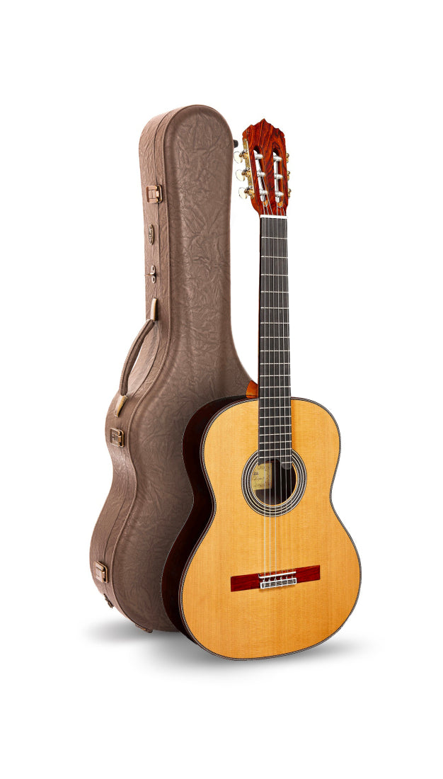 Alhambra Guitarras - Linea Professional Classical Guitar with Gig Bag - LINEA PRO
